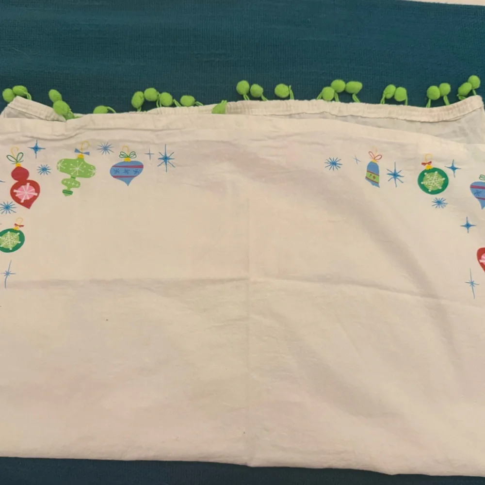 Disney Parks Retro Holiday Dish Towel - Picture 2 of 2